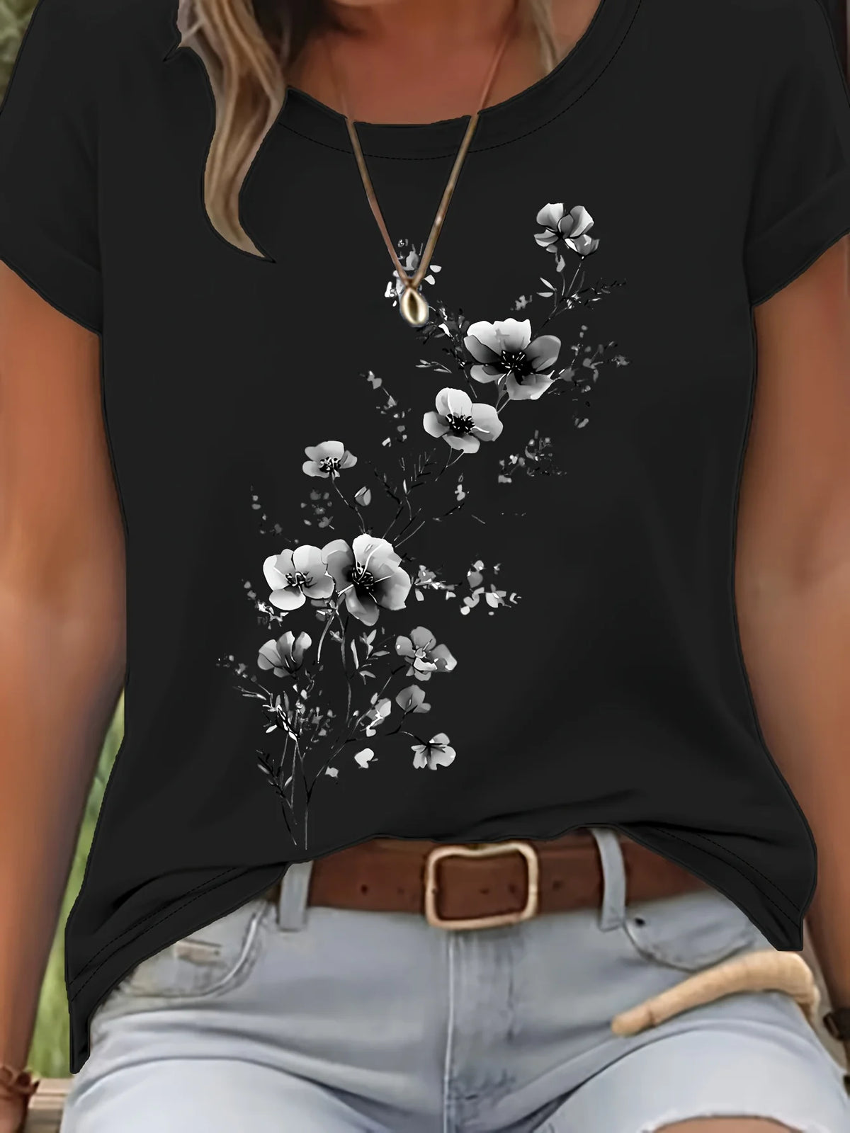 Blusa de Algodão Manga Curta com Estampa Floral Preto 06