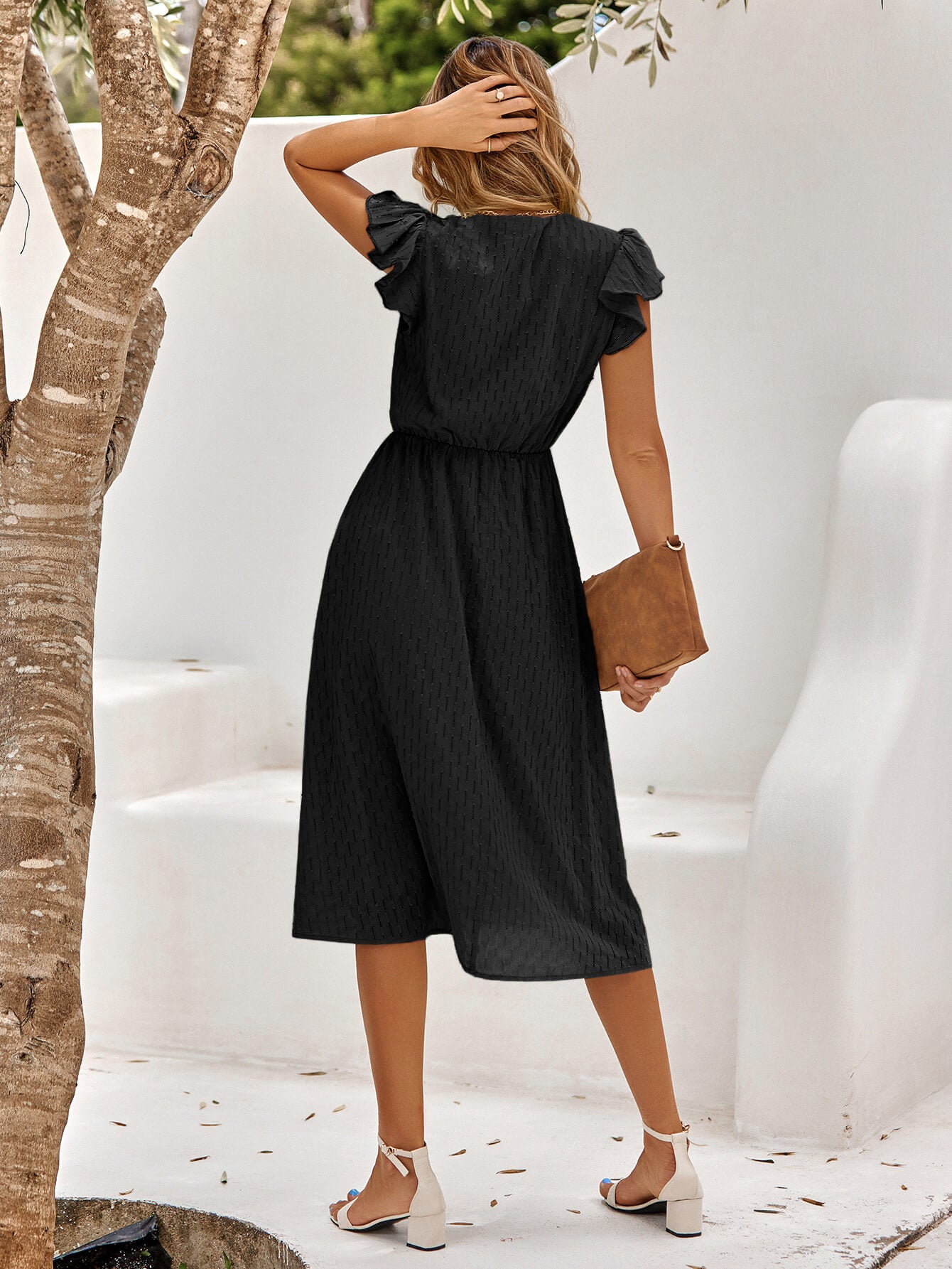 Vestido Mídi Preto 13
